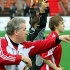 В.Бешкарев дает указания футболистам на турнире в 2006 году
